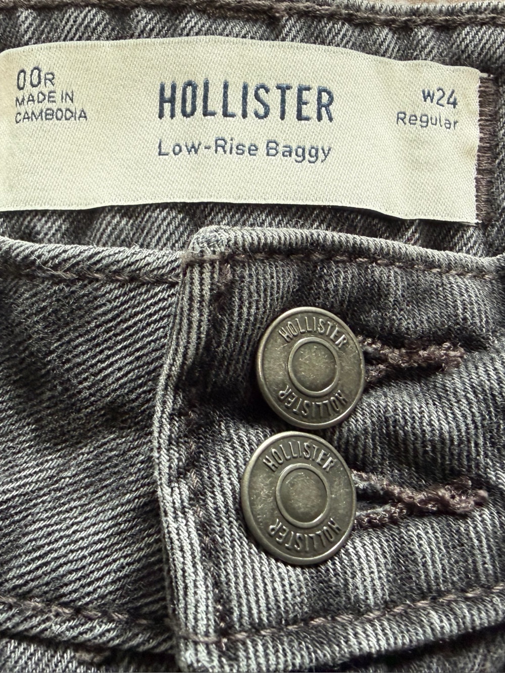 Hollister Low-Rise Baggy Jeans